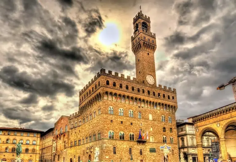 Tour passaggi segreti Palazzo Vecchio con pranzo o gelato Firenze